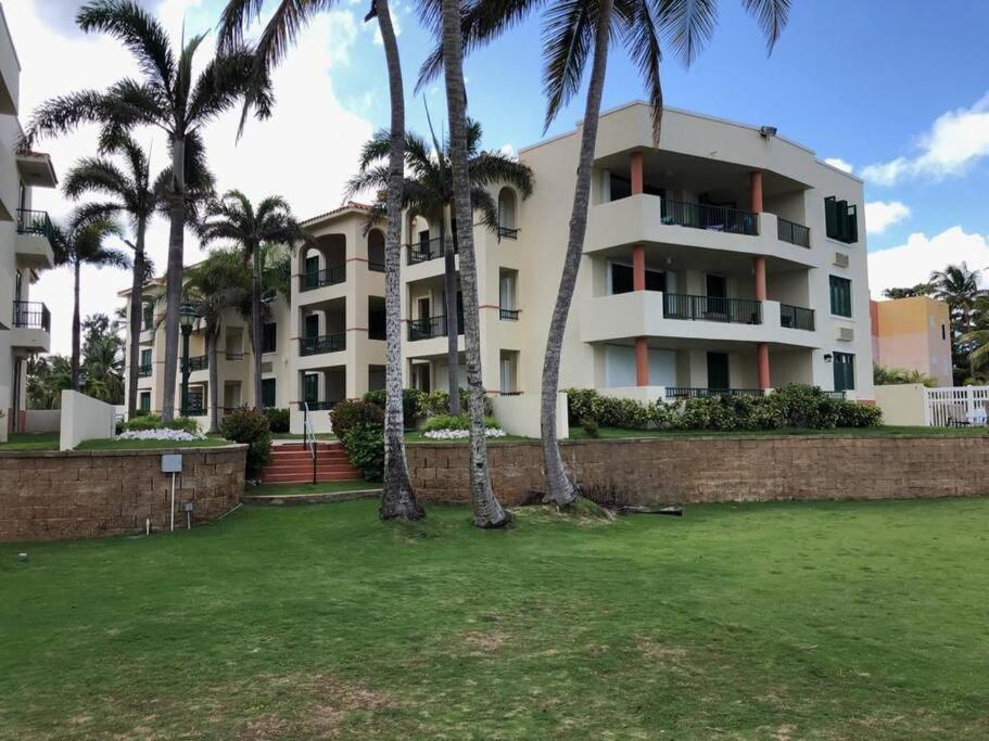 1St Level Unit Steps To Beach- Cold Air Conditioner At Poza Del Mar Luquillo Luaran gambar